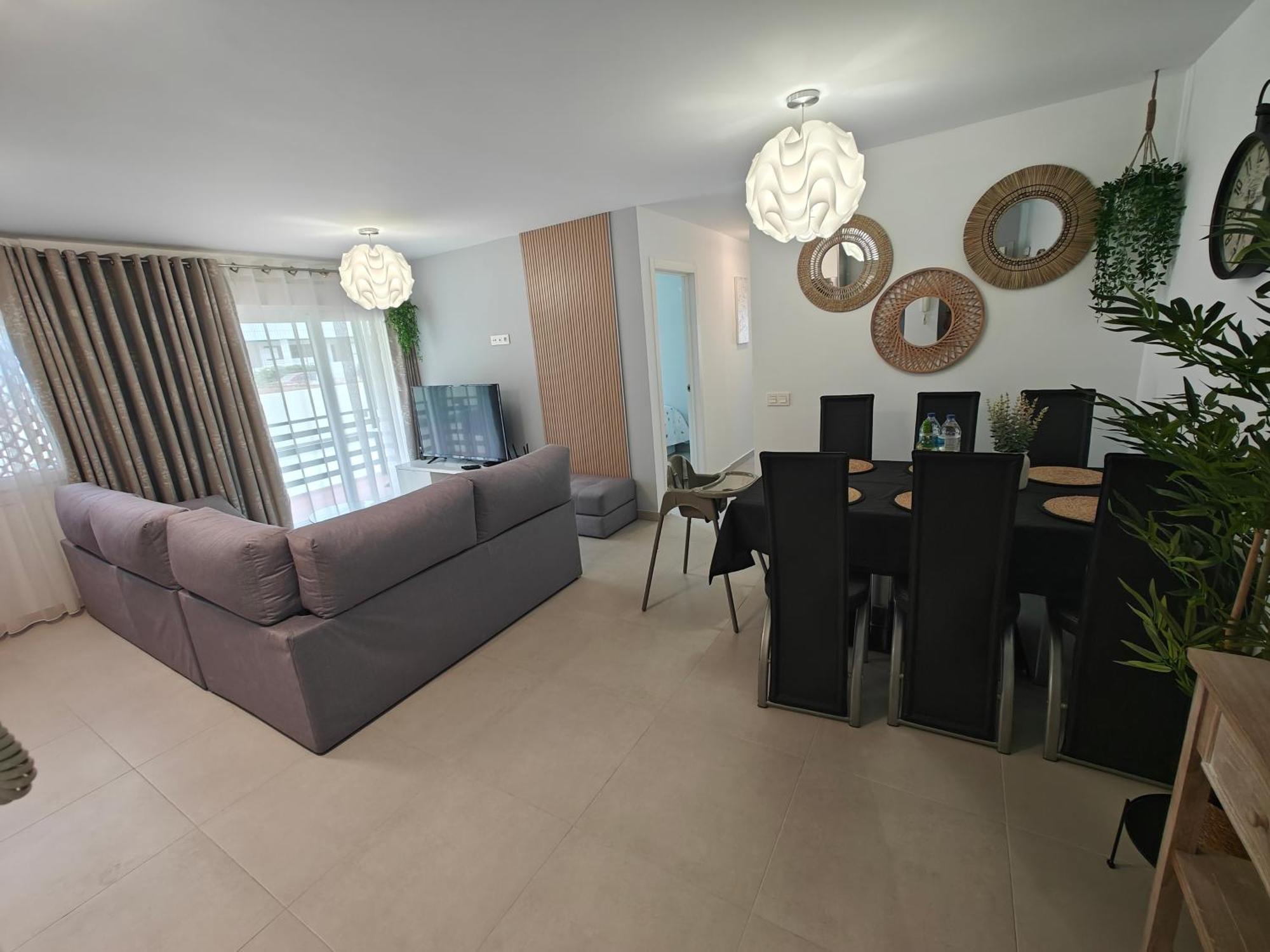 Sun Apartment - 3 Bedrooms, Priv Parking, Pool, Ac, Tv Channels, Fibre Net ロスクリスティアーノス エクステリア 写真
