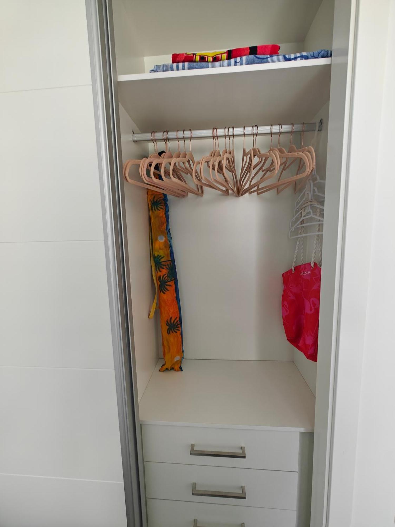 Sun Apartment - 3 Bedrooms, Priv Parking, Pool, Ac, Tv Channels, Fibre Net ロスクリスティアーノス エクステリア 写真