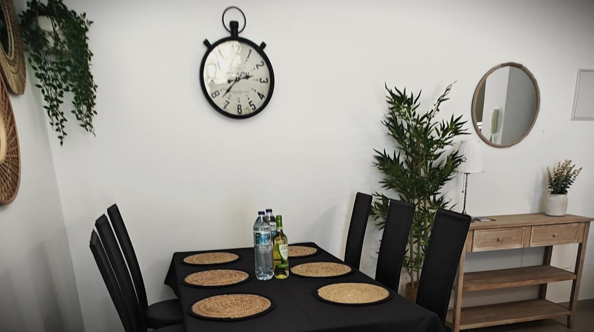 Sun Apartment - 3 Bedrooms, Priv Parking, Pool, Ac, Tv Channels, Fibre Net ロスクリスティアーノス エクステリア 写真