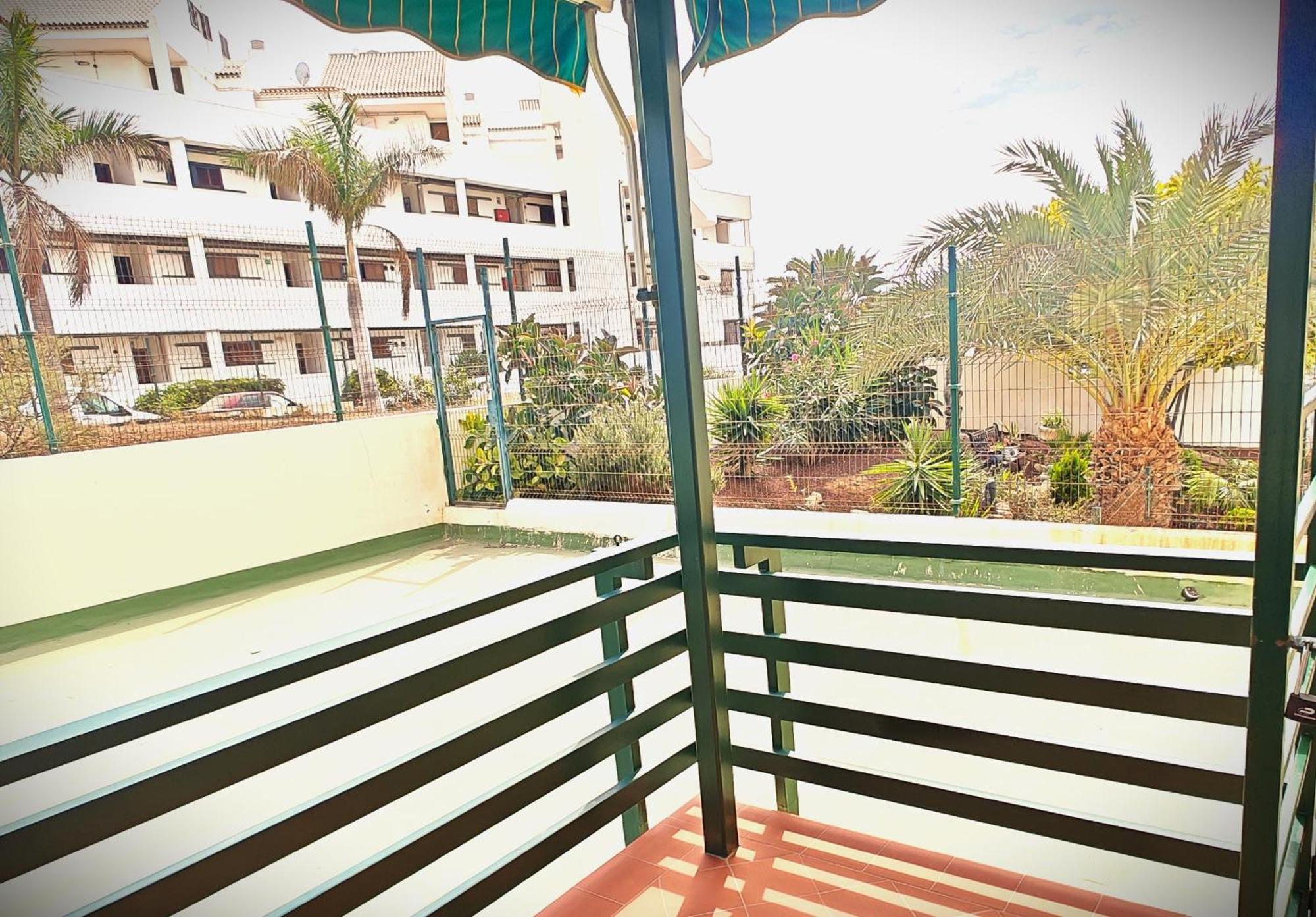 Sun Apartment - 3 Bedrooms, Priv Parking, Pool, Ac, Tv Channels, Fibre Net ロスクリスティアーノス エクステリア 写真