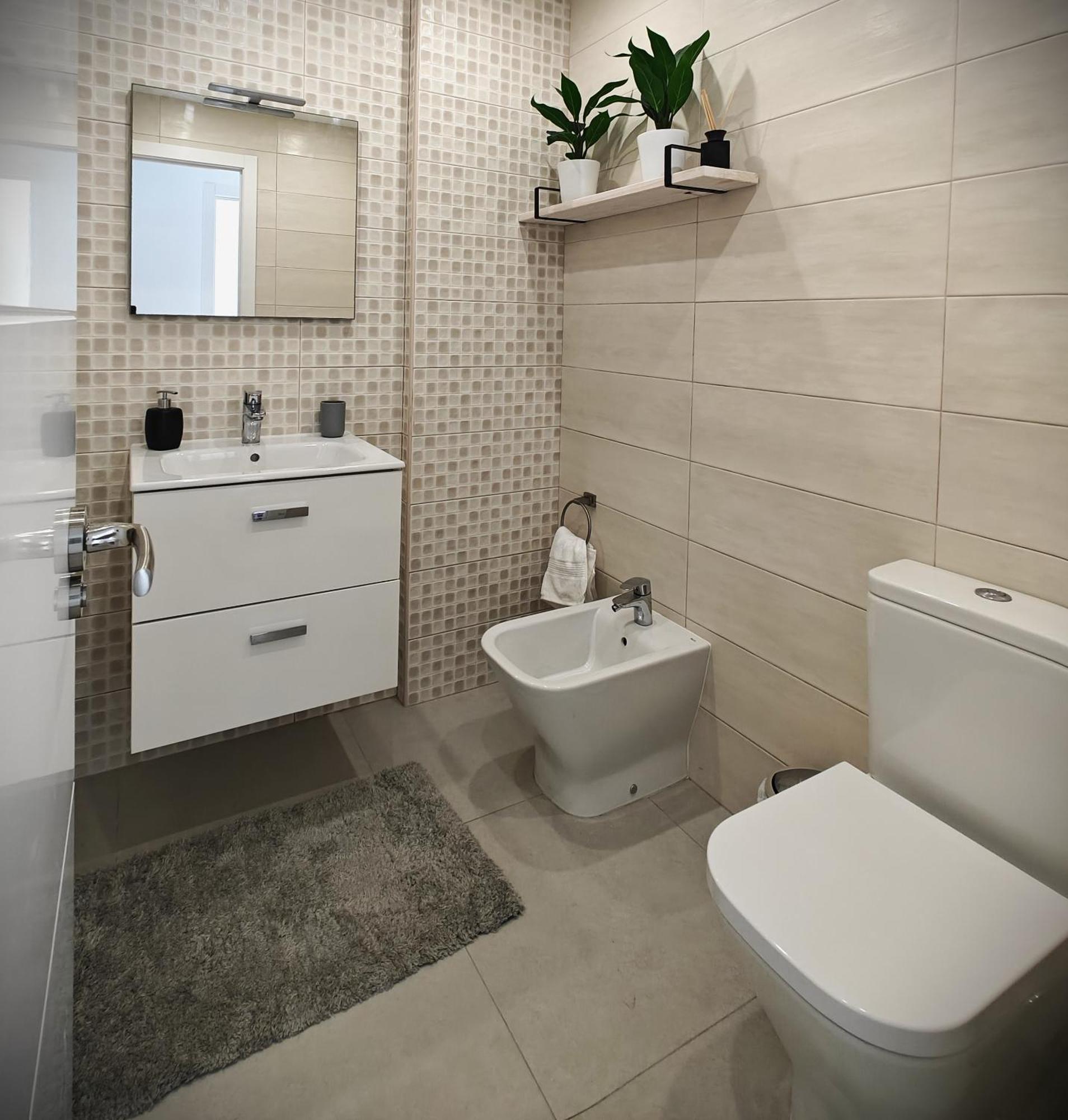 Sun Apartment - 3 Bedrooms, Priv Parking, Pool, Ac, Tv Channels, Fibre Net ロスクリスティアーノス エクステリア 写真