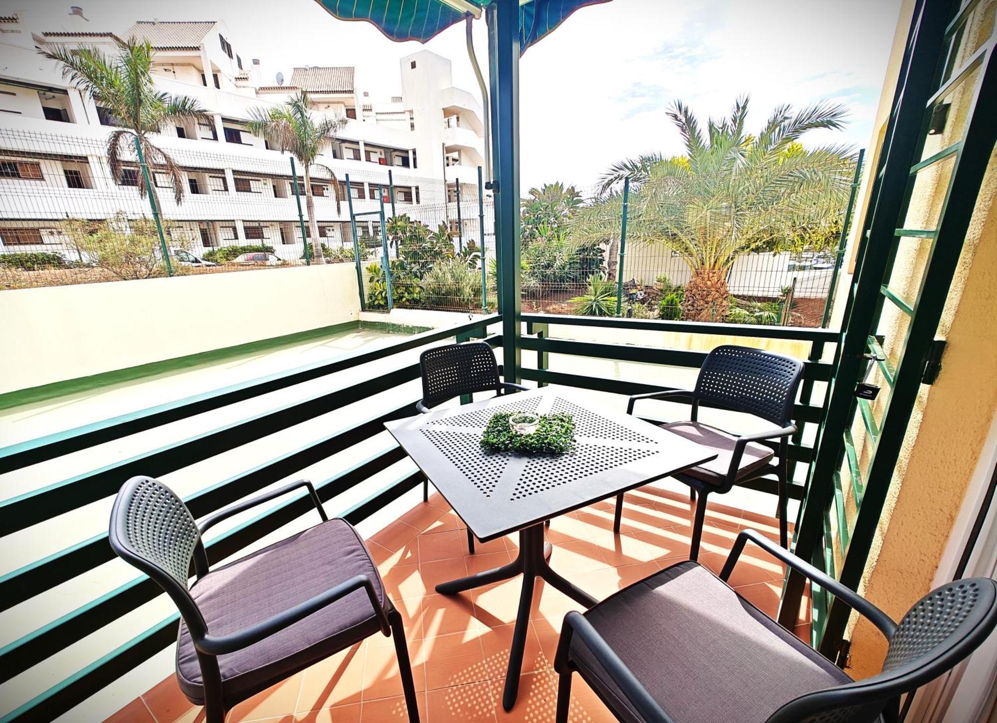 Sun Apartment - 3 Bedrooms, Priv Parking, Pool, Ac, Tv Channels, Fibre Net ロスクリスティアーノス エクステリア 写真