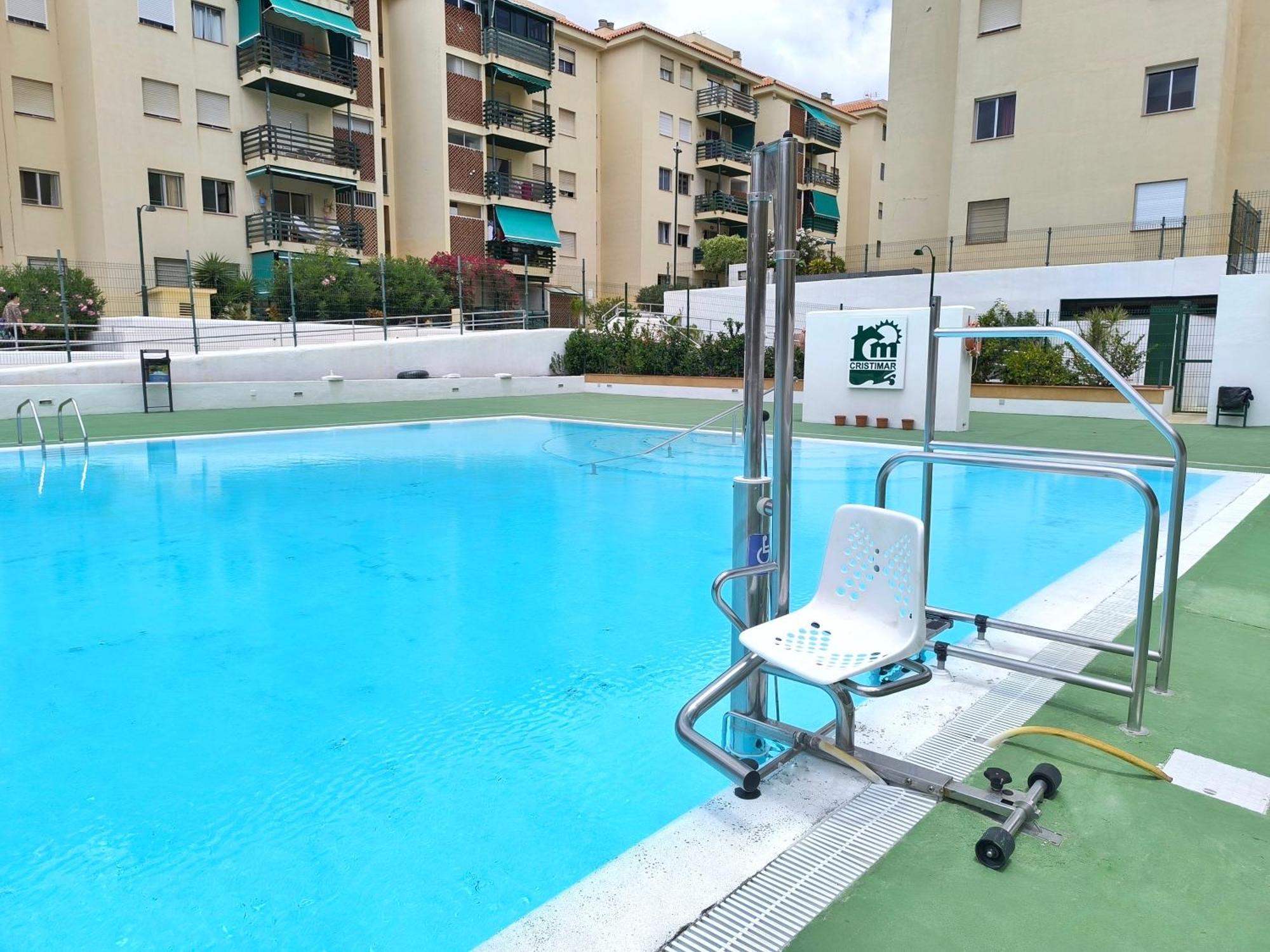 Sun Apartment - 3 Bedrooms, Priv Parking, Pool, Ac, Tv Channels, Fibre Net ロスクリスティアーノス エクステリア 写真