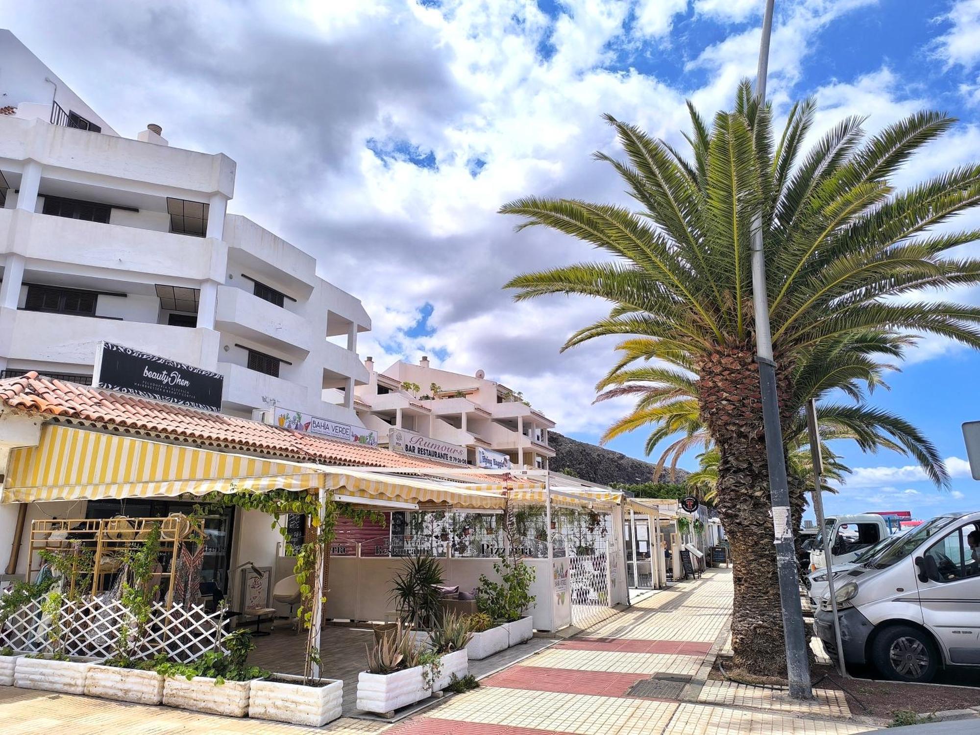 Sun Apartment - 3 Bedrooms, Priv Parking, Pool, Ac, Tv Channels, Fibre Net ロスクリスティアーノス エクステリア 写真